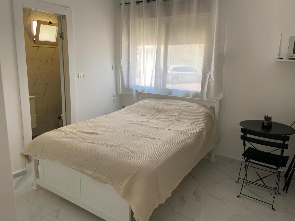 פנינת הדקל בבאר אורה Hotel Kültér fotó